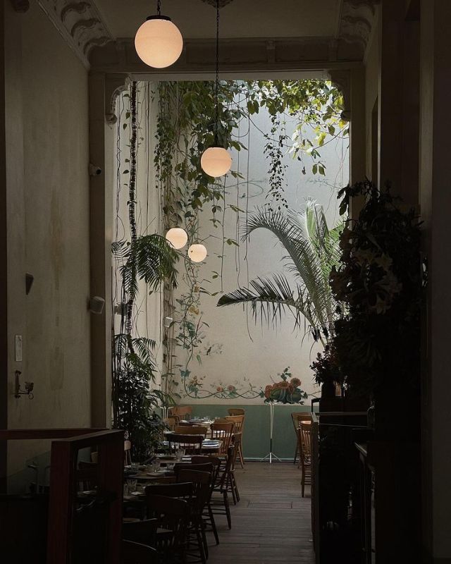 A creative guide to CDMX: design, sourcing & where we found inspiration.